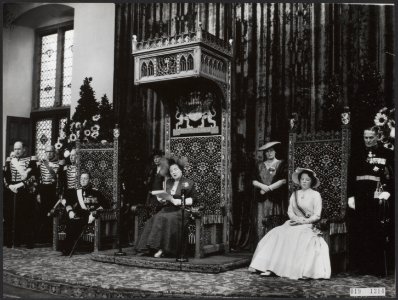 Prinsjesdag Koningin Juliana leest troonrede voor, Bestanddeelnr 019-1314