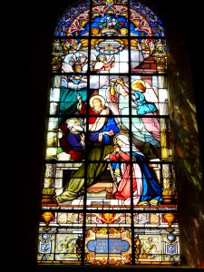 Prisches (Nord, Fr) Église Saint-Nicolas, un vitrail