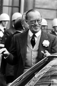 Prinsjesdag 1976, Prins Bernhard verlaat Paleis Lange Voorhout, Bestanddeelnr 928-7924