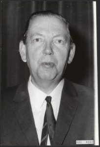 Portretten, voorzitters, omroeporganisaties, ozinga j, n c r v, Utrecht, Bestanddeelnr 091-0101