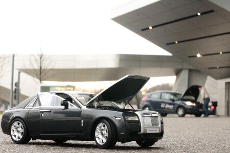 Royce luxury transport photo
