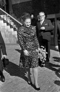 Prinses Margriet opende te Roermond Roomsch Catholijc Godshuis . Prinses Margr, Bestanddeelnr 920-7976