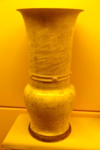 Pot, Ly-Tran dynasty, 11th-14th century AD, white and brown glazed ceramic - National Museum of Vietnamese History - Hanoi, Vietnam - DSC05526