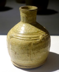Pot, crackle glaze ceramic - 15th-16th century AD - Vietnam National Museum of Fine Arts - Hanoi, Vietnam - DSC05339