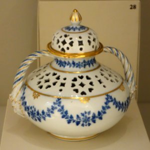 Potpourri Container, Josiah Wedgwood and Sons, c. 1911, bone china - Chazen Museum of Art - DSC01999 photo