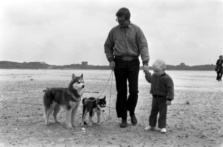 Prinses Margriet met man en kinderen op vakantie op Schiermonnikoog, Bestanddeelnr 926-4069