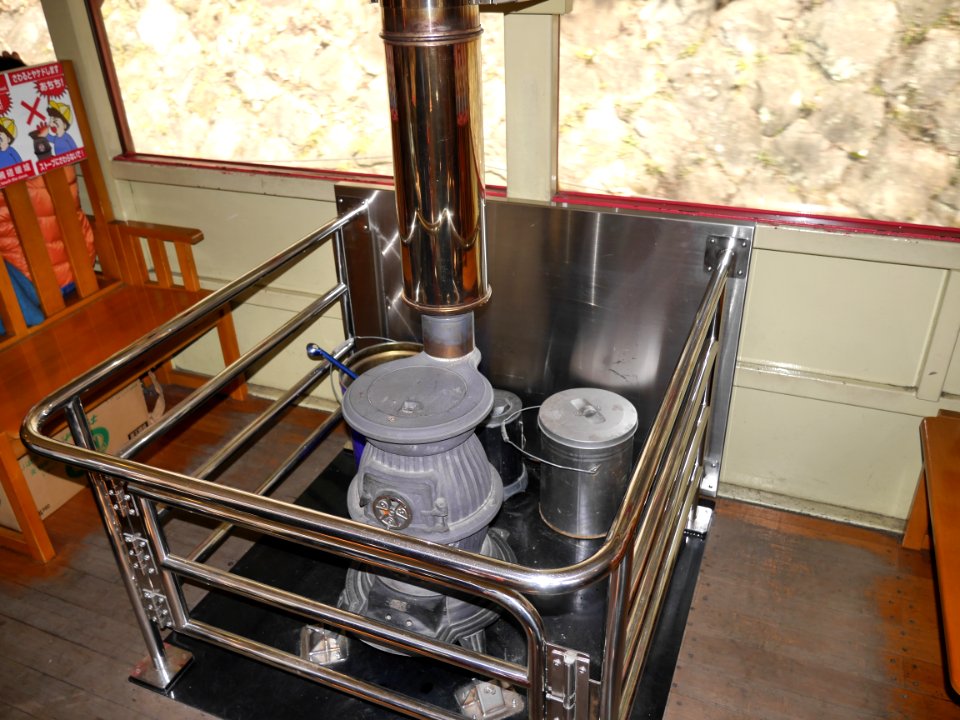 Potbelly stove on Sagano SK100-11