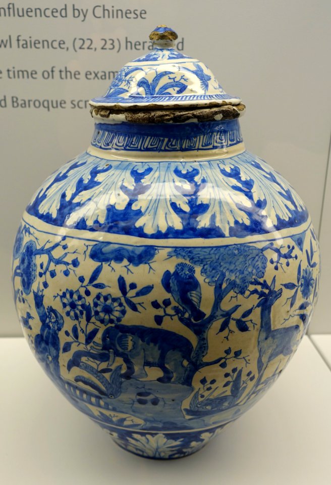Pot, Lisbon, 1600-1625 - Museu Nacional de Machado de Castro - Coimbra, Portugal - DSC00134