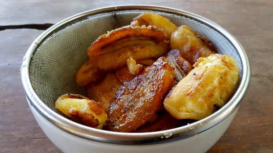 Pritong saba or Pritong saging (fried saba bananas with muscovado sugar), Philippines