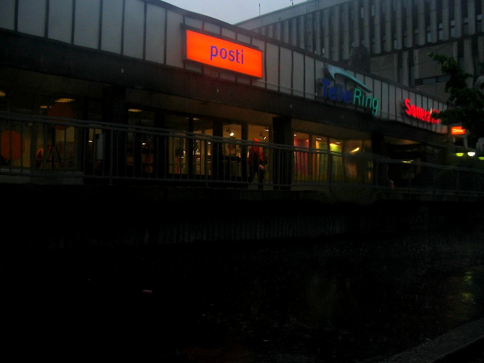 Posti Hallituskatu Oulu 20040821