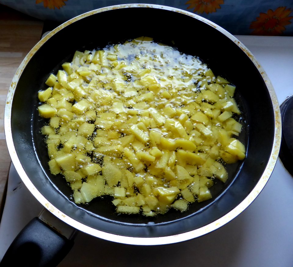 Potatoes-onions-egg-1