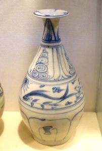 Pot, white glaze ceramic with cobalt blue patterns - Early Le dynasty, 15th century AD - Vietnam National Museum of Fine Arts - Hanoi, Vietnam - DSC05377