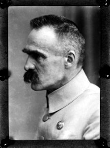 Portret van Józef Klemens Piłsudski, Bestanddeelnr 190-0616 photo