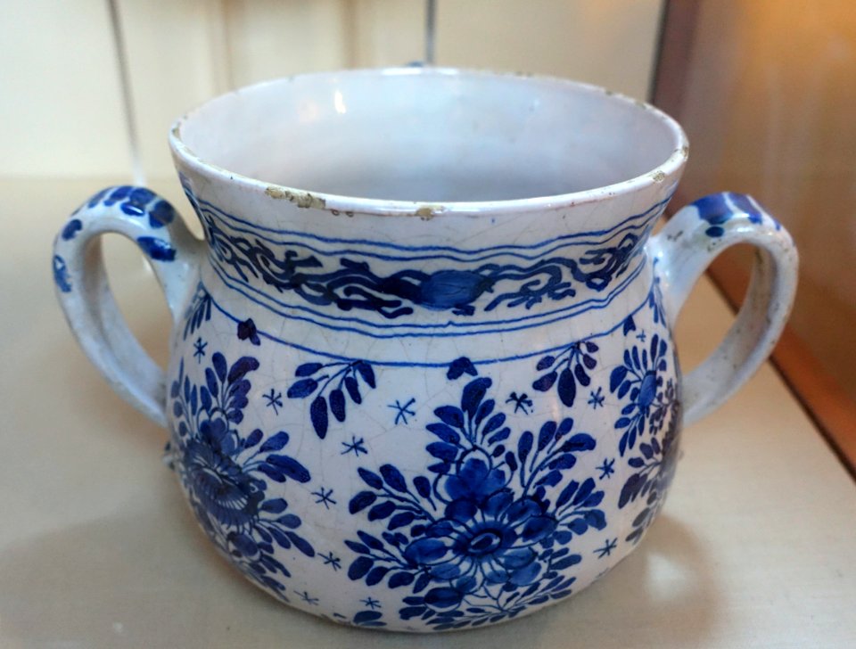 Posset pot, England, 1705-1710, tin-glazed earthenware - Concord Museum - Concord, MA - DSC05568