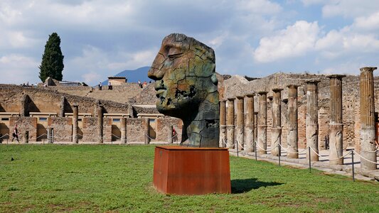 Italy ruins landmark
