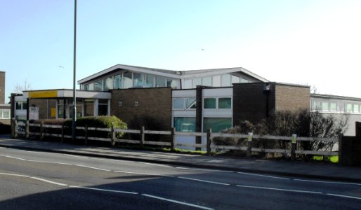 Portslade Library, Old Shoreham Road, Portslade (February 2011)