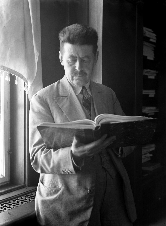 Portret van Guðmundur Finnbogason, historicus en bibliothecaris van de Nationale, Bestanddeelnr 190-0356