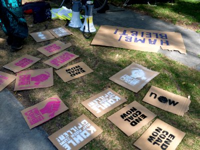 Posters at rise for climae demonstration