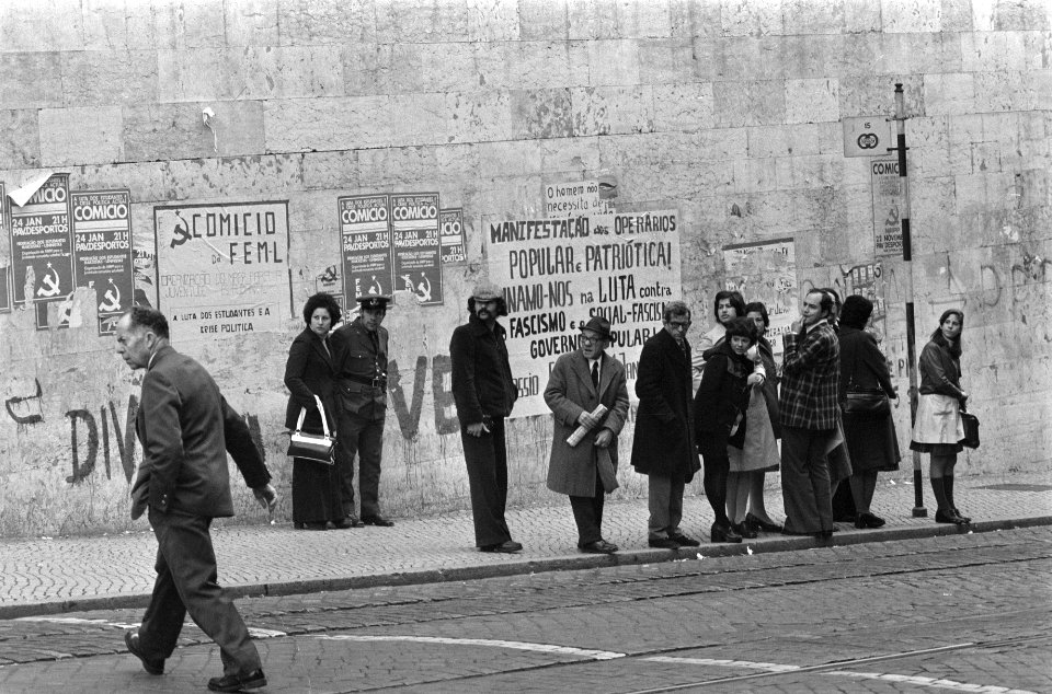 Portugal, politiek, straatbeelden etc spandoek van PCP gevel, Bestanddeelnr 927-7484