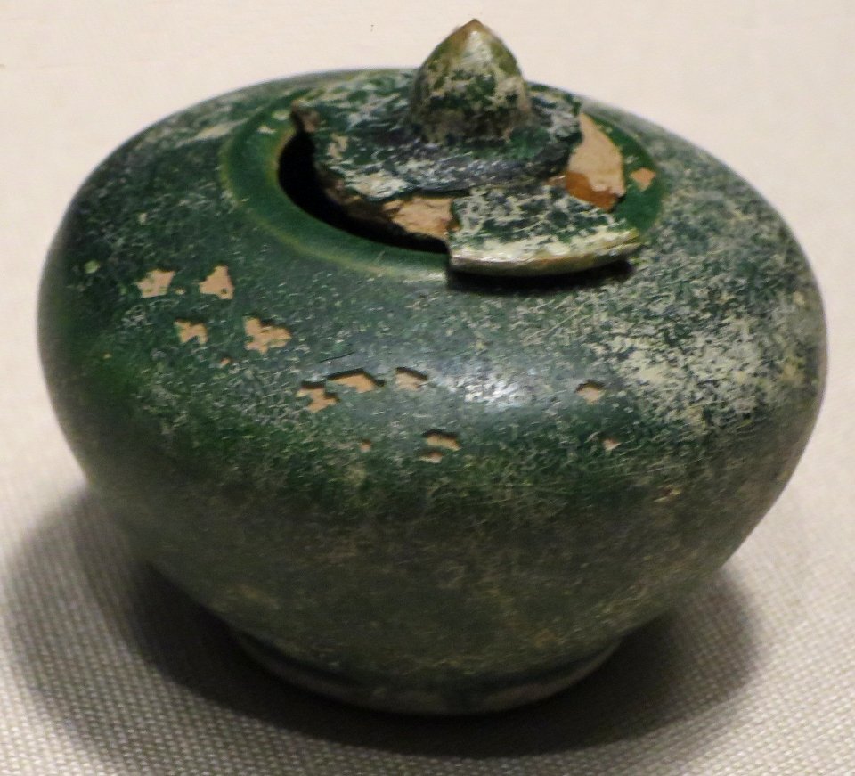 Pot of sarira (Buddhist relics), Unified Silla dynasty, Tokyo National Museum