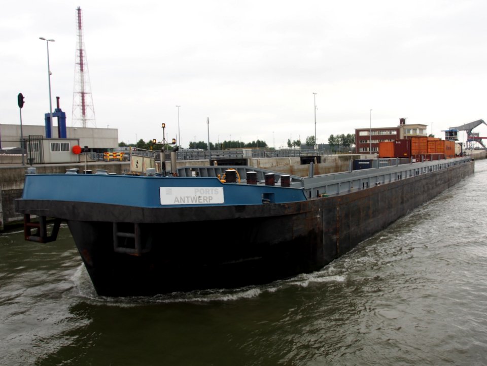 Ports Antwerp - ENI 06004172, Van Cauwelaersluis, Port of Antwerp pic2