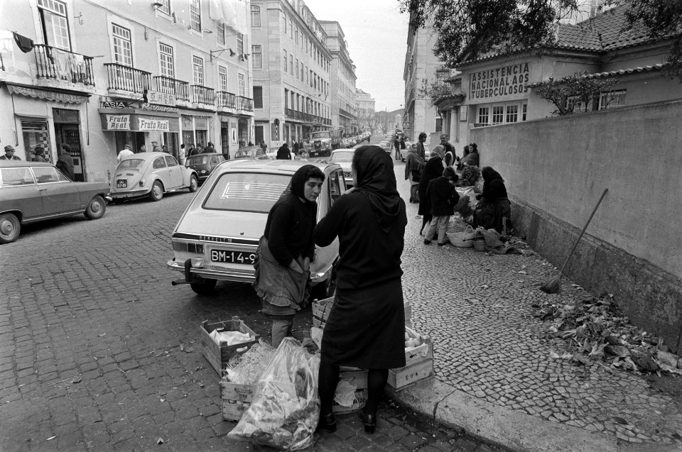 Portugal, politiek, straatbeelden etc. straatbeelden in Lissabon, Bestanddeelnr 927-7499