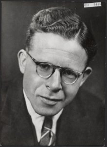 Portretten, ambtenaren, kan j h, Bestanddeelnr 091-0444