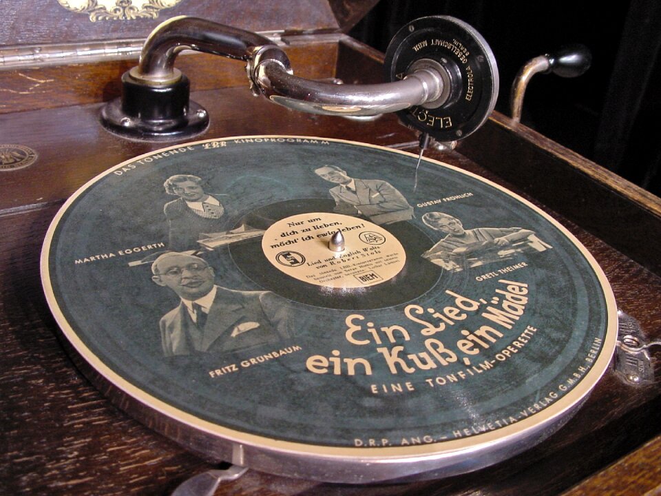 Image plate record nostalgia