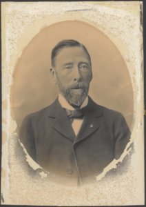 Portret van Jacob Nienhuys (1836-1929) (oprichter Deli Maatschappij), Bestanddeelnr 857 P15
