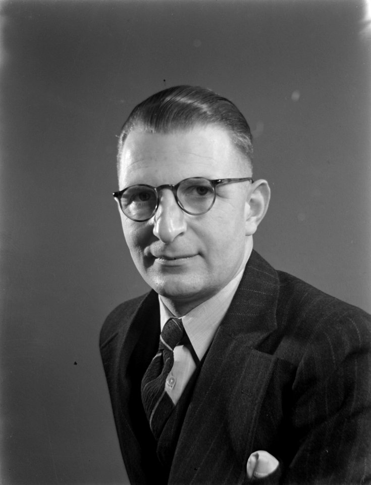 Portret van ir De Fouw van Philips, Bestanddeelnr 190-0967