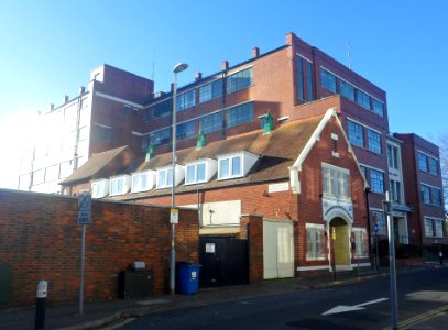 Portsmouth Central Mosque, Somers Road North, Fratton (November 2017) (1)