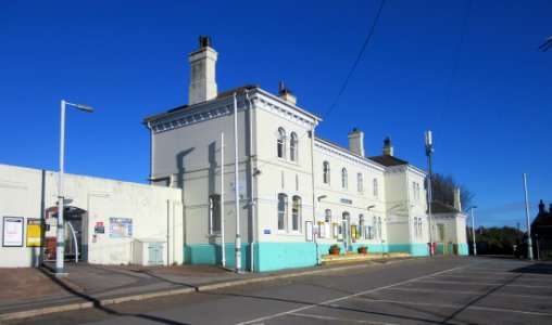 Portslade Railway Station (Main Building), Portland Road, Portslade (NHLE Code 1209609) (November 2015) (1)