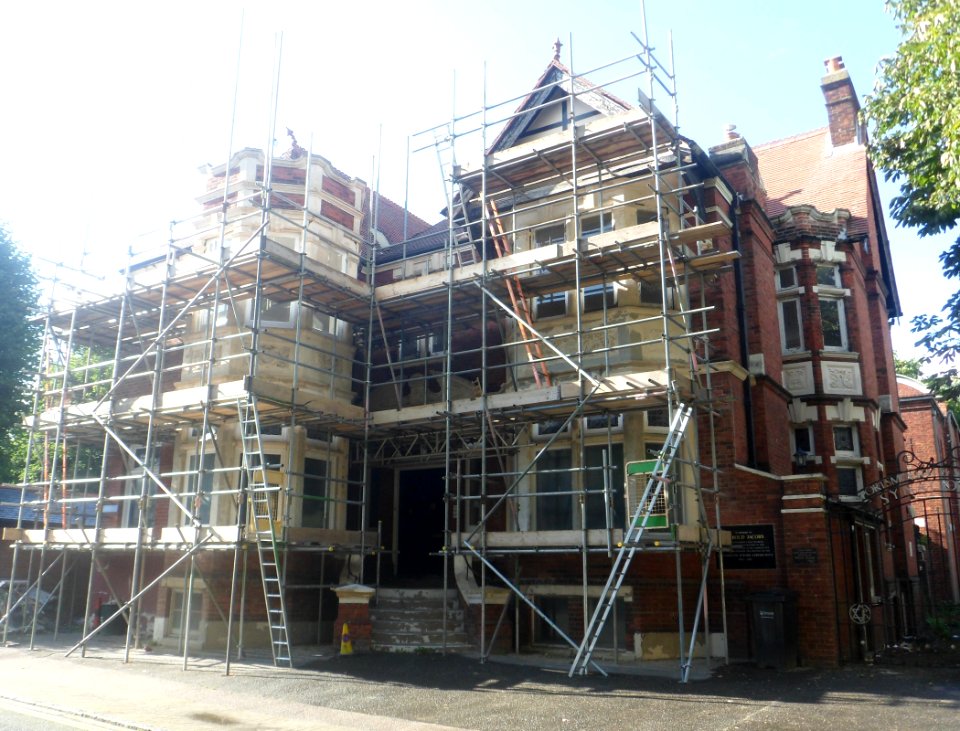 Portsmouth and Southsea Synagogue, The Thicket, Southsea (August 2017) (1)