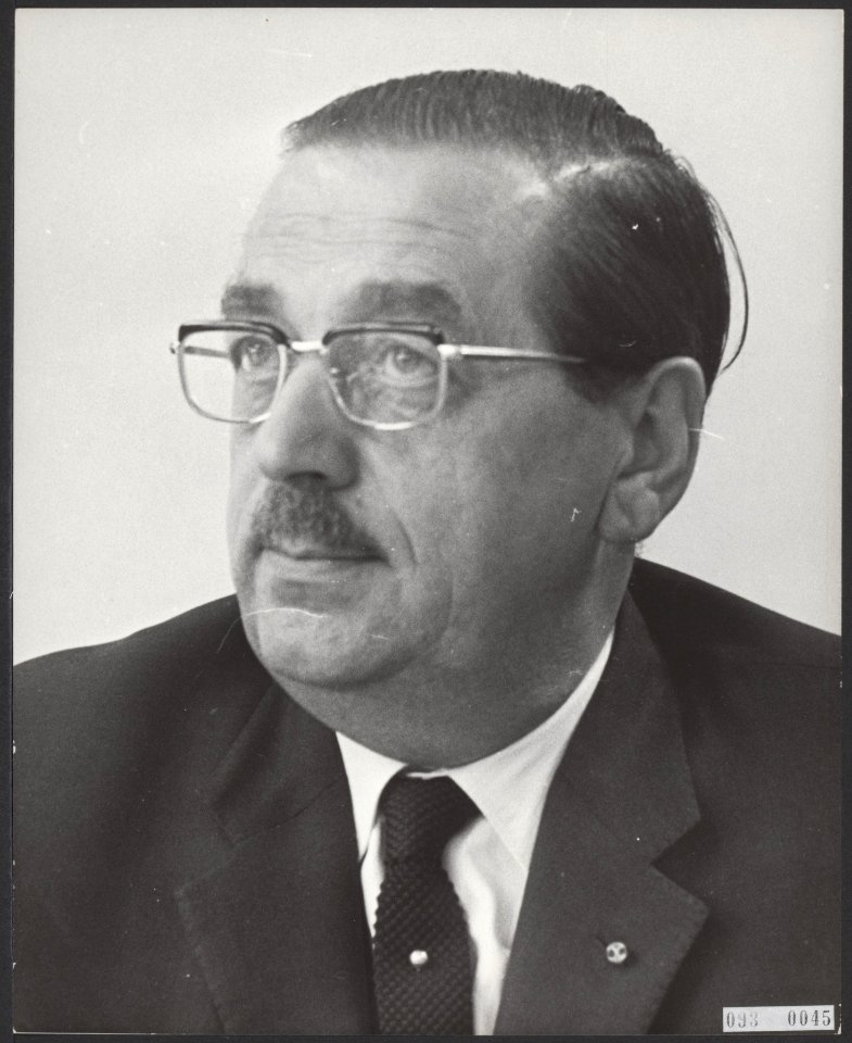 Portretten, directies, OMROEPEN, Schuttelheim E.A., Bestanddeelnr 093-0045