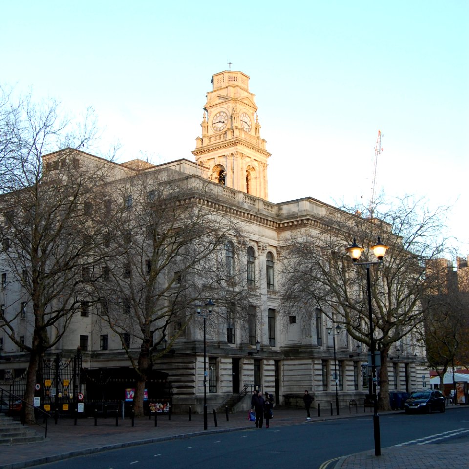 Portsmouth Guildhall, Guildhall Square, Portsmouth (NHLE Code 1104316) (November 2017) (1)