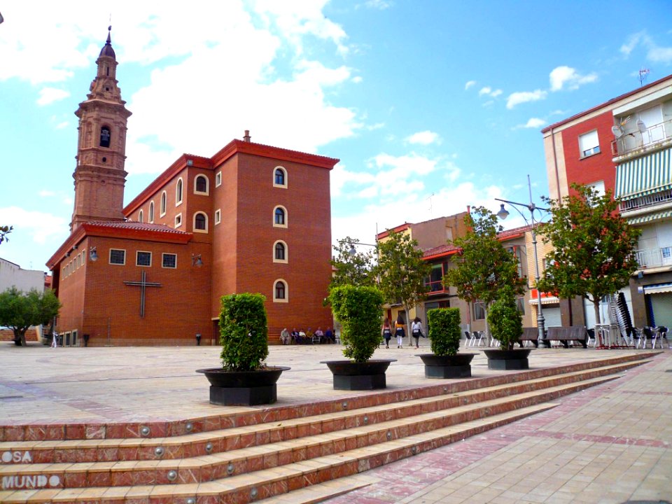 Pradejón - Plaza de la Constitución 5