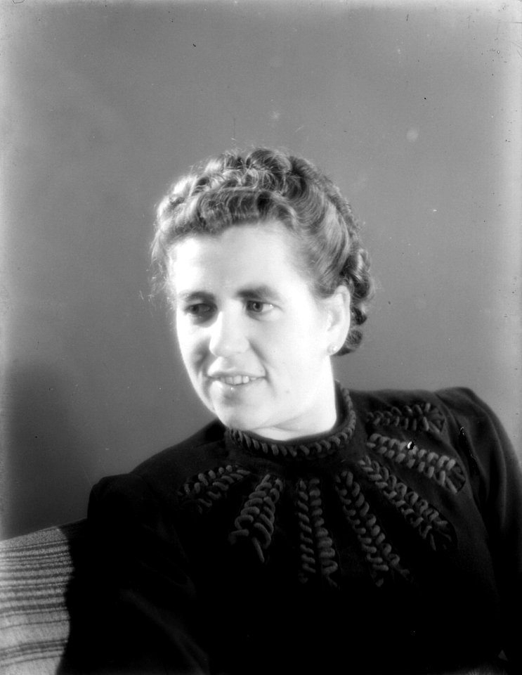 Portret van juffrouw Cox, Bestanddeelnr 190-0943 photo