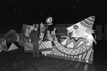 Praalwagens voor carnaval in Amsterdam, Bestanddeelnr 930-1177