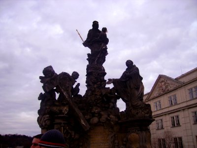 Prag Karlsbrücke Marienstatue