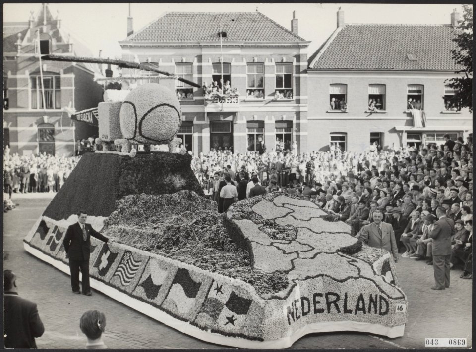 Praalwagens, optochten, bloemencorsos, Bestanddeelnr 043-0869