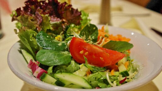 Leaf lettuce salad plate starter photo