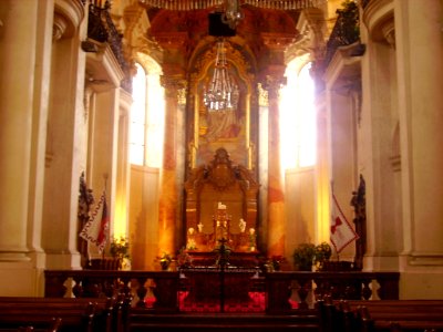 Prag Kathedrale St. Nikolaus Innen Altar 1 photo
