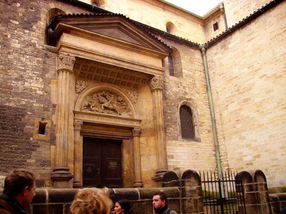 Prag Basilika St. Georg Portal
