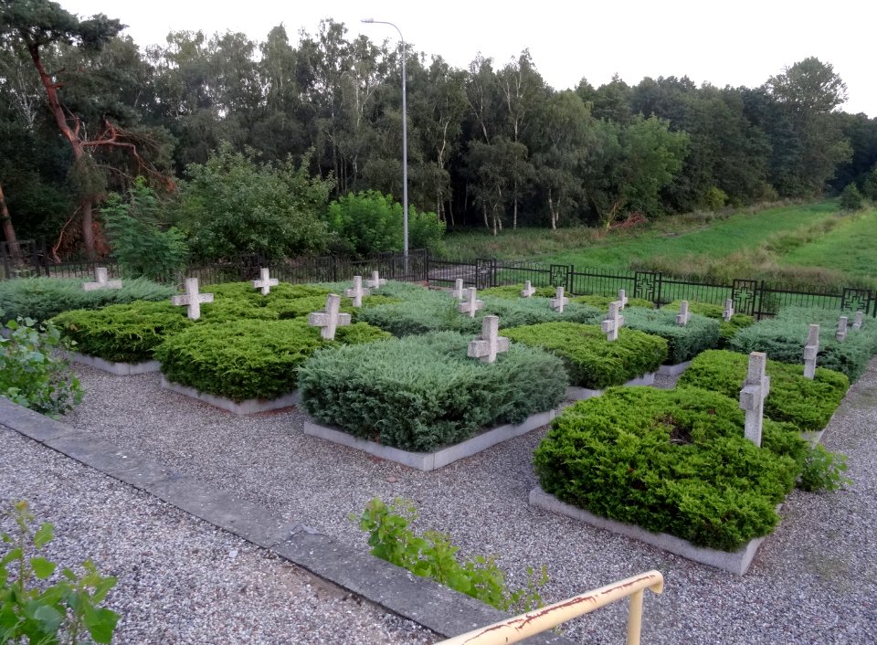 Potulice cemetery 1