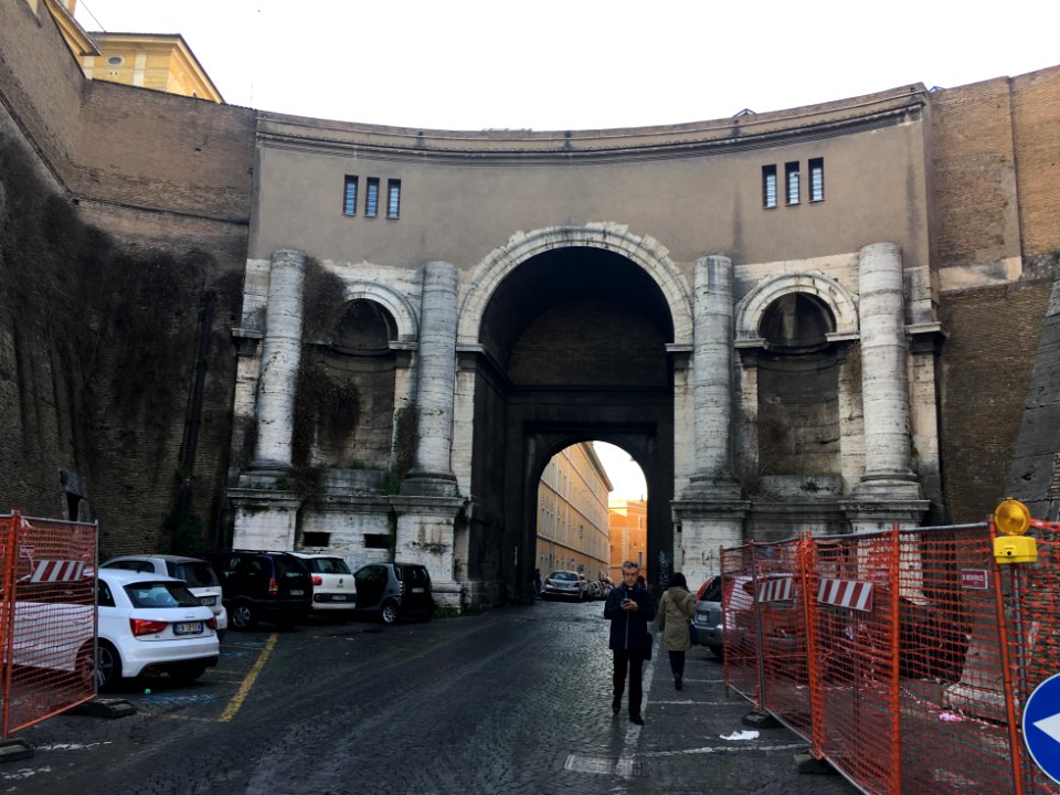 Porta Santo Spirito (esterno) - Roma (marzo 2017)