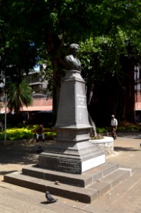 Port Louis, Jardin de la Compagnie, Sculptur Remy Ollier (1)
