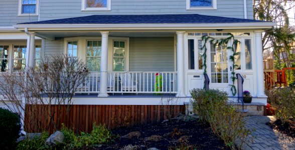 Porch - Arlington, MA - DSC03432