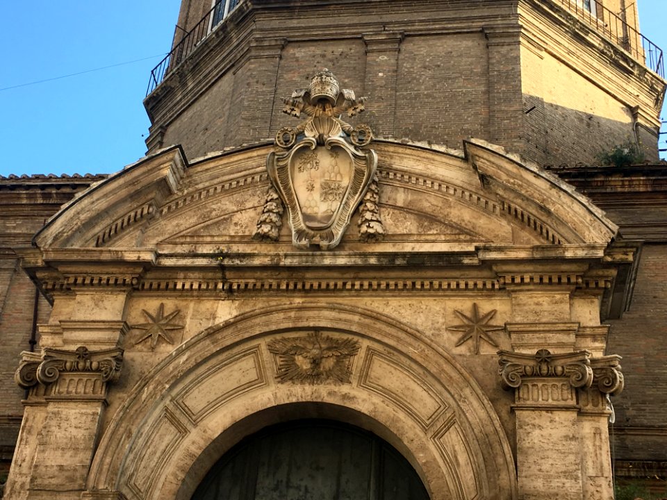 Portone di Santo Spirito in Sassia - Roma (marzo 2017)-17