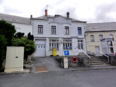 Pont-sur-Sambre (Nord, Fr) La poste