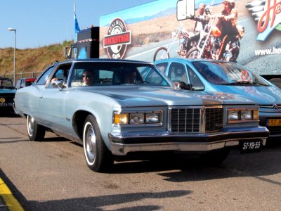 Pontiac Bonneville dutch licence registration 57-YB-55